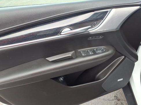 Used 2023 Cadillac XT5 Premium Luxury w/ LPO, Floor Liner Package AWD/4WD image 11