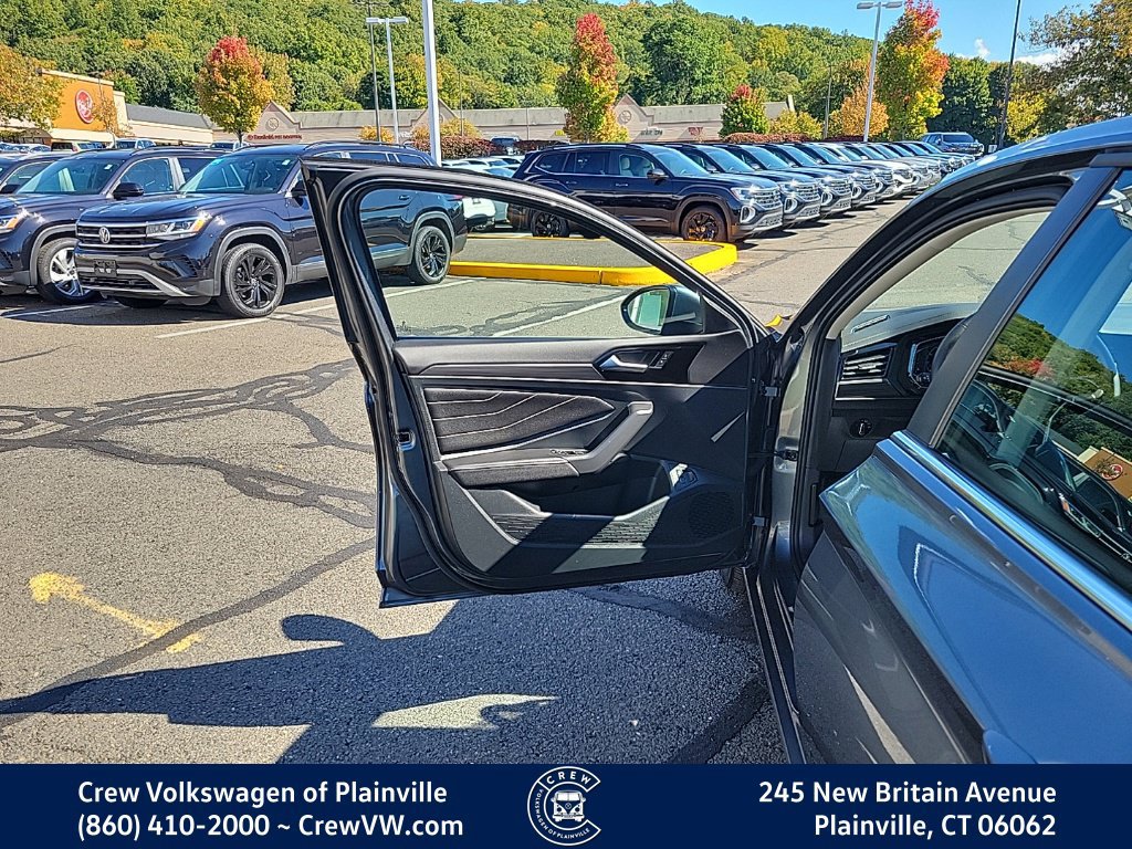 Certified 2024 Volkswagen Jetta SEL FWD image 38