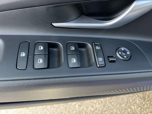 Certified 2023 Hyundai Elantra SEL w/ Convenience Package image 14