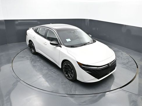 New 2026 Nissan Sentra SR w/ SR All Weather Package FWD image 24