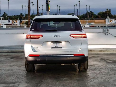 New 2025 Jeep Grand Cherokee L Laredo w/ Luxury Tech Group I image 8