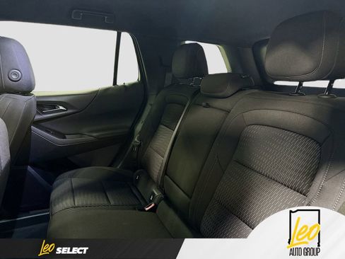 Used 2025 Chevrolet Equinox LT w/ Safety and Technology Package FWD image 24