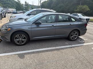 Used 2019 Volkswagen Jetta R-Line w/ R-Line Cold Weather Package FWD video 2