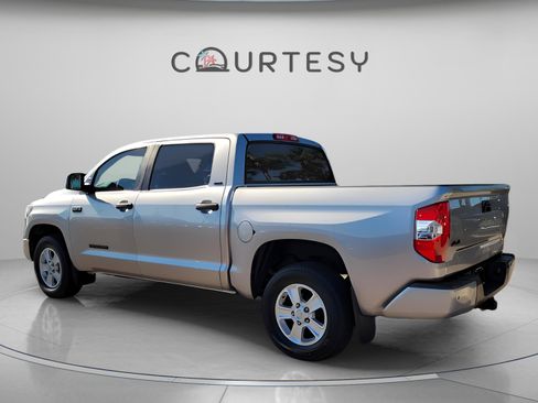 Certified 2019 Toyota Tundra SR5 image 3