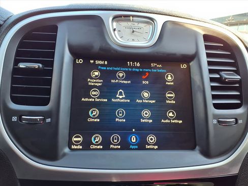 Used 2023 Chrysler 300 Touring w/ Sport Appearance Package image 4