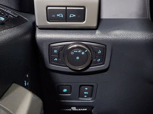 Used 2022 Ford F250 Platinum w/ Tremor Off-Road Package image 41