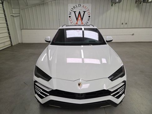 Used 2020 Lamborghini Urus AWD/4WD image 12