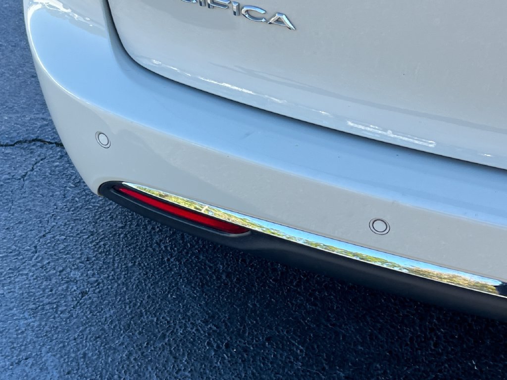 Used 2021 Chrysler Pacifica Limited w/ Uconnect Theater Family Group FWD image 36
