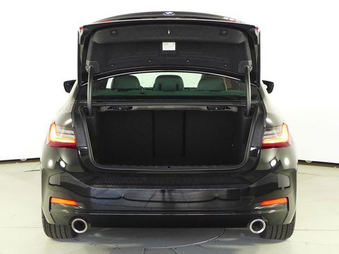 Used 2023 BMW 330i Sedan w/ Driving Assistance Package image 10