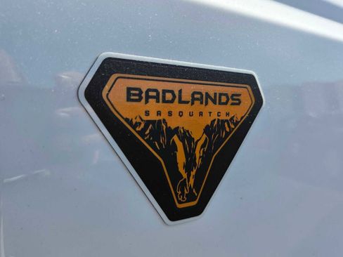 Used 2024 Ford Bronco Badlands AWD/4WD image 17