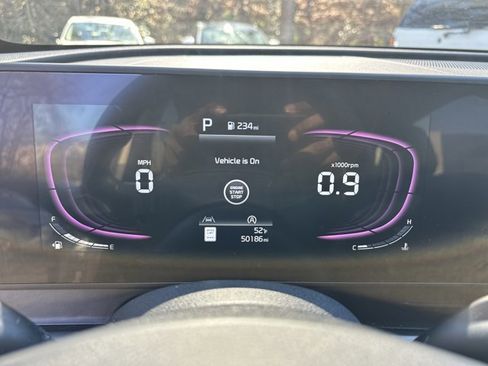 Used 2024 Kia Sportage EX image 31