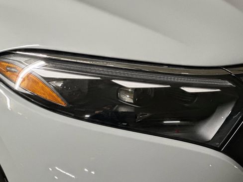 New 2025 Mercedes-Benz Maybach EQS 680 4MATIC image 10