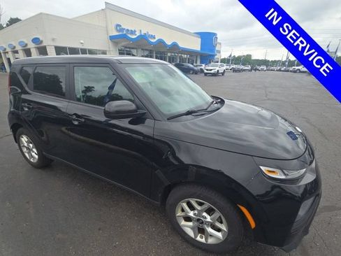 Used 2020 Kia Soul S FWD image 1