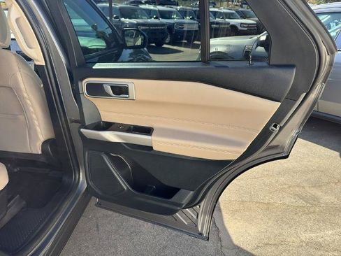 Certified 2023 Ford Explorer XLT RWD image 25