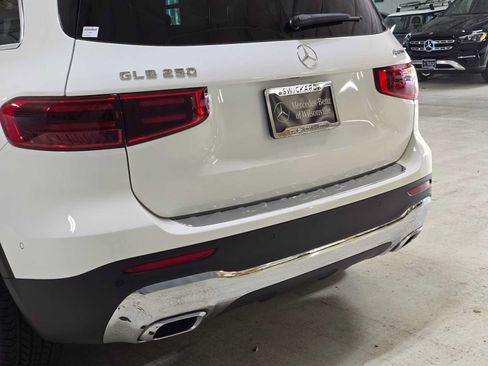 Certified 2026 Mercedes-Benz GLB 250 4MATIC image 13