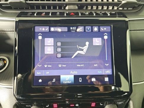 New 2025 Jeep Grand Cherokee 4WD image 23