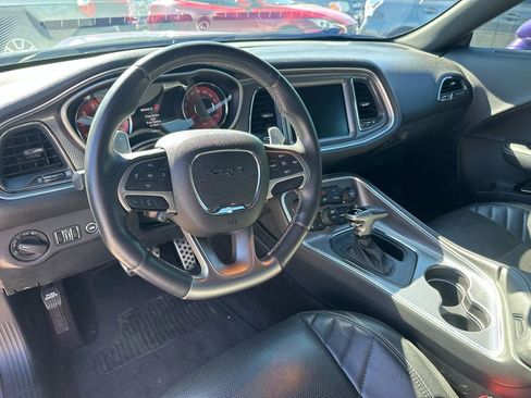 Used 2016 Dodge Challenger SRT Hellcat image 11