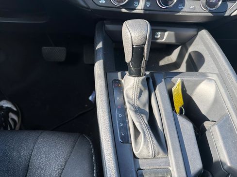 Used 2024 Honda Accord EX image 23