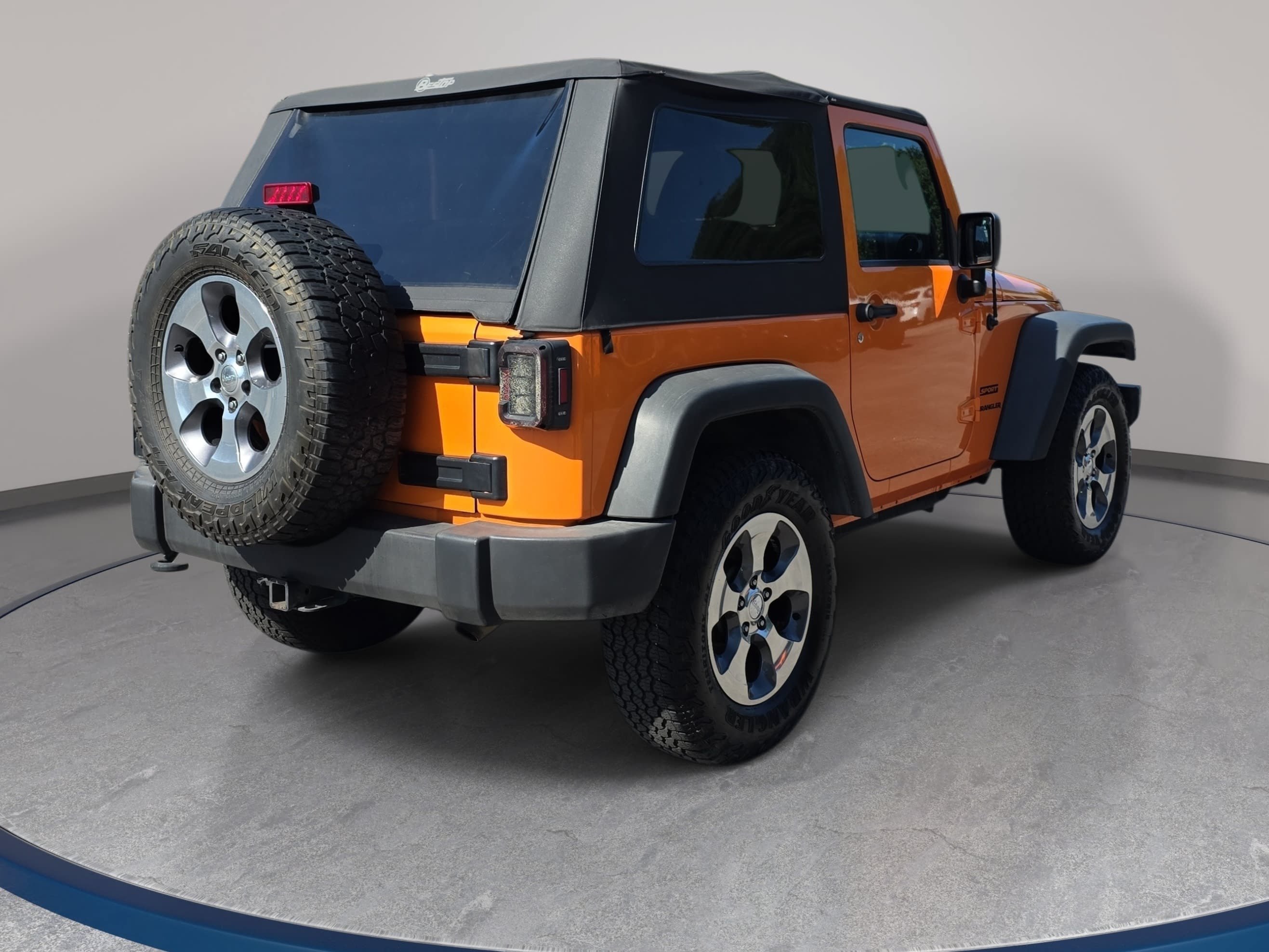 Used 2013 Jeep Wrangler Sport AWD/4WD image 5