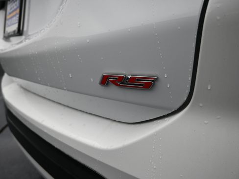 Used 2023 Chevrolet Equinox RS FWD image 34