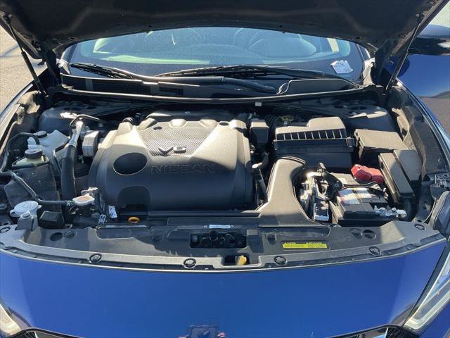 Used 2023 Nissan Maxima SV w/ Floor Mat Group FWD image 16