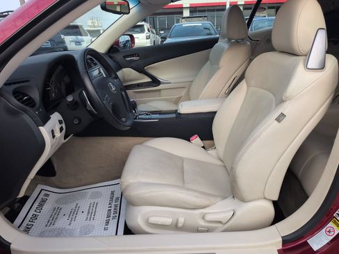 Used 2010 Lexus IS 250C RWD image 9