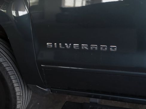 Used 2018 Chevrolet Silverado 1500 LT w/ All Star Edition image 32