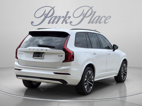 Used 2026 Volvo XC90 B6 Ultra w/ Protection Package Premier AWD/4WD image 13