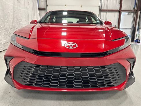 Used 2026 Toyota Camry SE FWD image 2