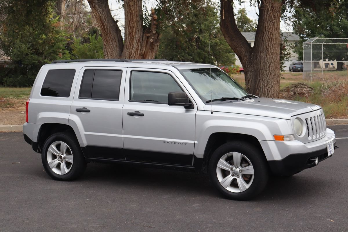 Used 2013 Jeep Patriot Sport AWD/4WD image 2
