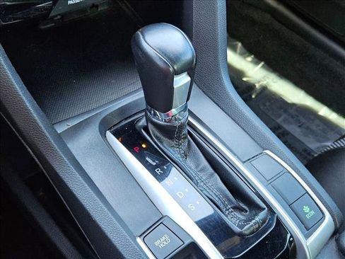 Used 2019 Honda Civic Sport image 12