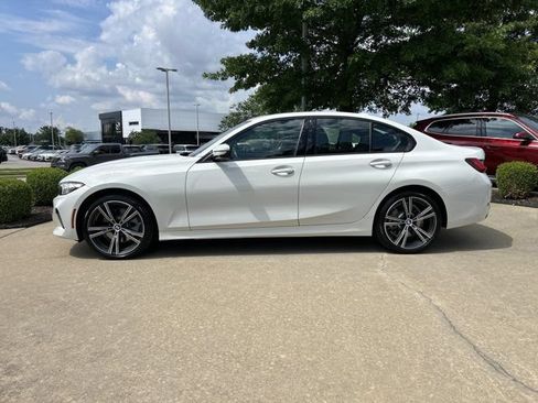 Used 2023 BMW 330i xDrive Sedan w/ Premium Package AWD/4WD image 2