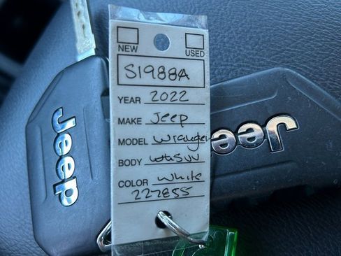 Used 2022 Jeep Wrangler Unlimited Rubicon 4xe image 37