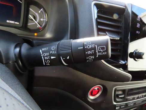 Used 2024 Honda Passport TrailSport image 37