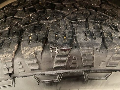 Used 2022 Chevrolet Silverado 2500 High Country w/ Safety Package II image 25