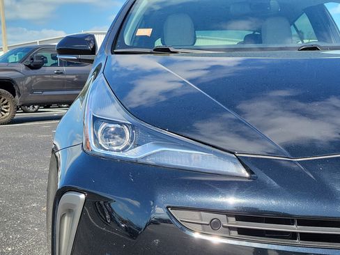 Used 2022 Toyota Prius Limited image 7