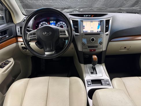 Used 2013 Subaru Outback 3.6R Limited AWD/4WD image 10