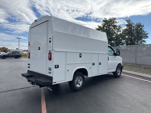New 2024 Chevrolet Express 3500 w/ Power Convenience Package RWD image 14