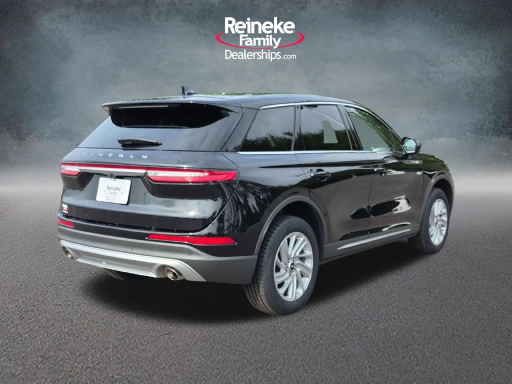 Used 2025 Lincoln Corsair AWD image 6