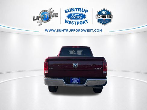 Used 2024 RAM 1500 Classic SLT AWD/4WD image 4