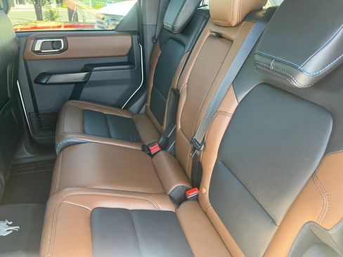 Used 2024 Ford Bronco Outer Banks AWD/4WD image 22