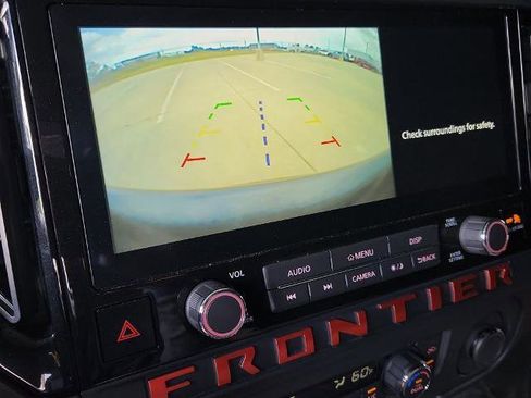 Certified 2025 Nissan Frontier Pro-X RWD image 18