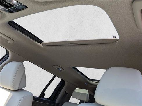 Used 2024 Hyundai Santa Fe Limited image 18