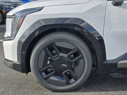 New 2026 Kia EV9 GT-Line image 5