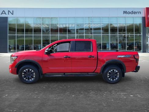 Used 2022 Nissan Titan PRO-4X w/ Pro-4x Convenience Package AWD/4WD image 7