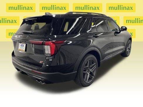 New 2025 Ford Explorer ST image 15