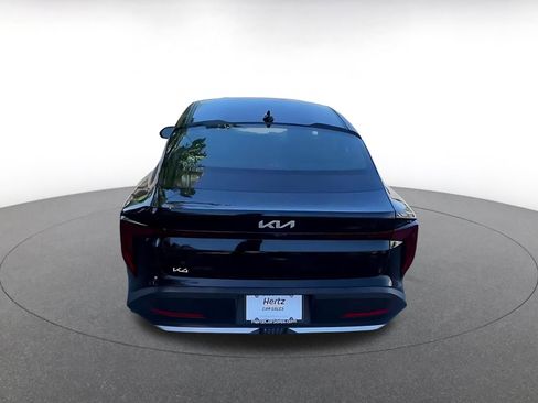 Used 2025 Kia K4 LXS image 7