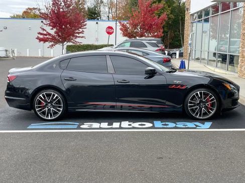 Used 2022 Maserati Quattroporte Trofeo image 14