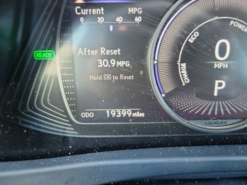 Used 2023 Lexus UX 250h FWD w/ Accessory Package (Z1) image 22