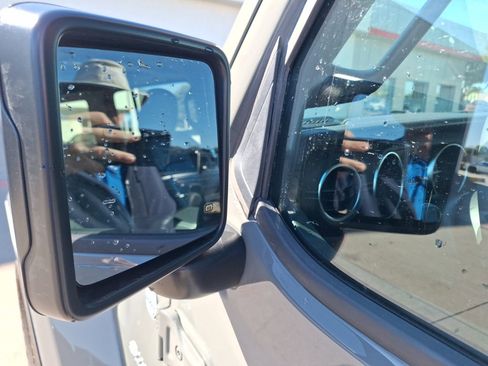 Used 2023 Jeep Wrangler Sahara w/ Cold Weather Group image 15